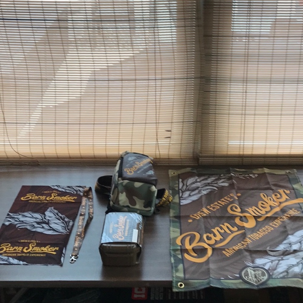 Drew Estate Barn Smoker swag accessory set. Brand new